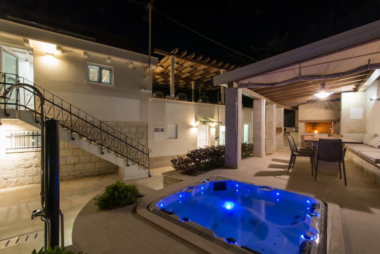 Villa Hurem Τρογκίρ Εξωτερικό φωτογραφία